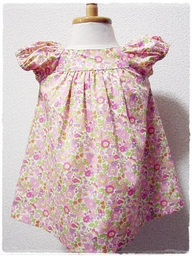 **リバティdeギャザーパフ半袖チュニック**b80の画像1枚目