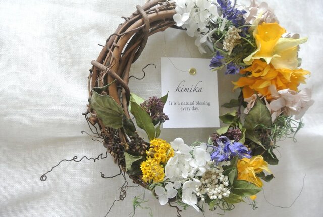 水仙の咲く丘のwreathの画像1枚目