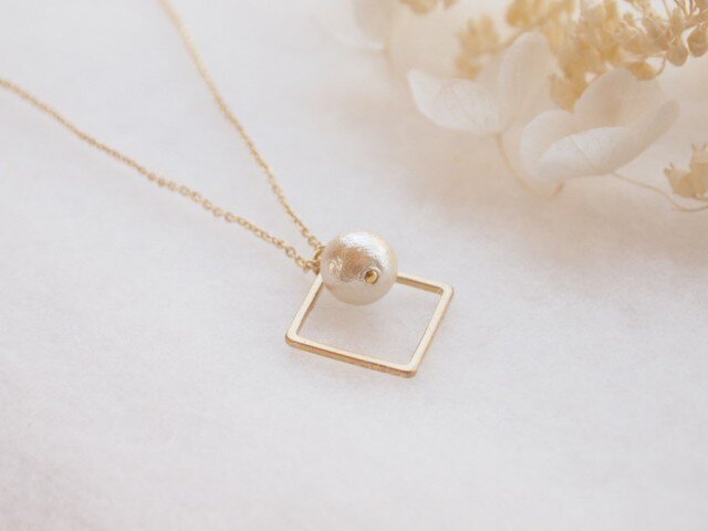 Mat gold pearl necklaceの画像1枚目