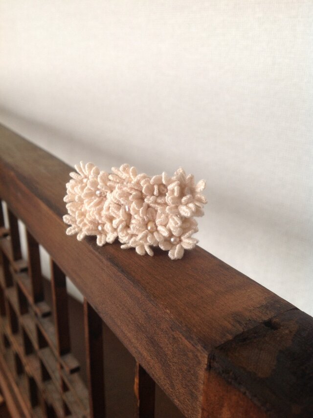 ちいさいブローチ