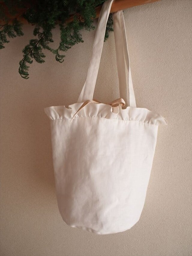 white lilac bucket basket(M)の画像1枚目