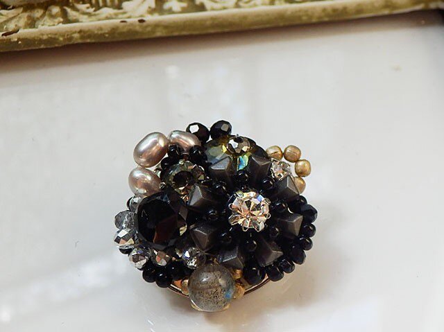 ブラックトーンBROOCHの画像1枚目