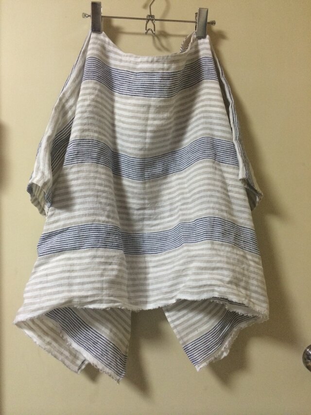 キッチンクロスみたいな変形ブラウスの画像1枚目