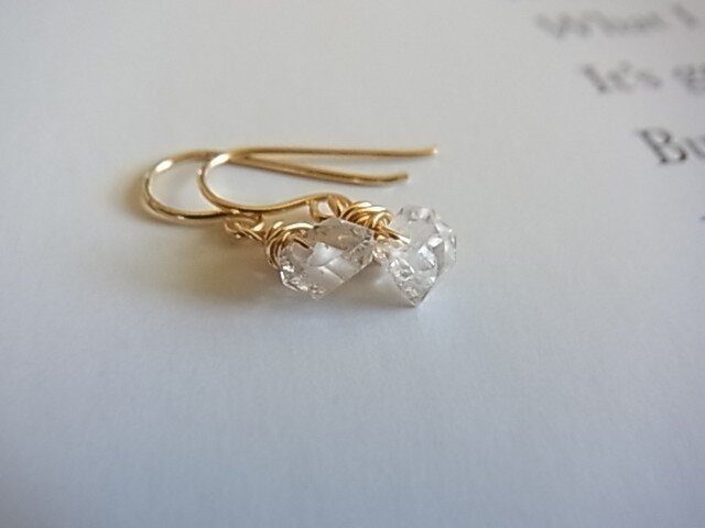herkimer diamond piercedの画像1枚目