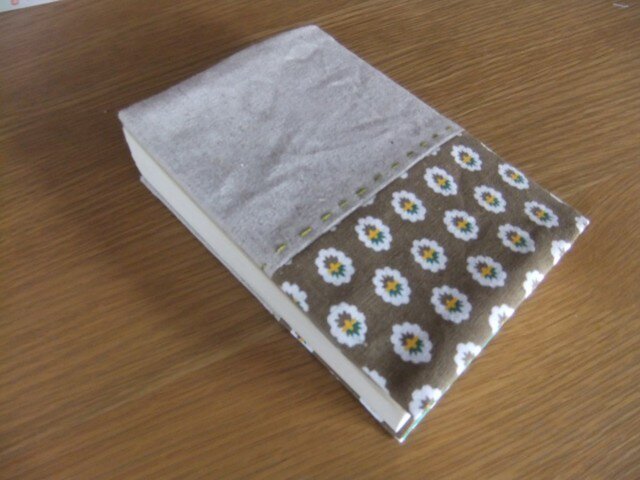 ブックカバーの画像1枚目