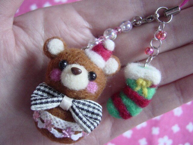 クリスマスくまちゃんサンタ靴下2連ストラップ☆おまけ付き