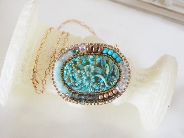 【SALE! 25%OFF!】花ネックレスの画像1枚目