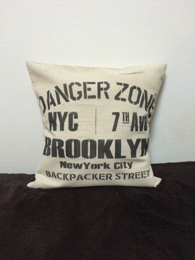 クッションカバー(BROOKLYN-W)の画像1枚目