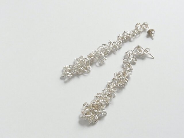 uzu pierced earringsの画像1枚目