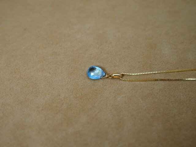 ブルートパーズ ペンダントトップ(p/s) | iichi 日々の暮らしを ブルートパーズ ペンダントトップ(p/s) | iichi 日々の暮らしを