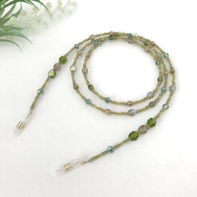 チェコガラス メガネチェーン グラスコード メガネストラップ　オリーブ グリーン 黄緑