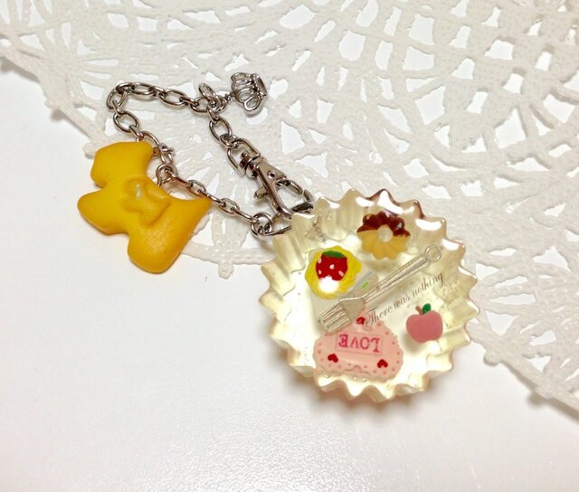 レジンカップアート【スイーツバッグチャーム】 | iichi 日々の暮らし