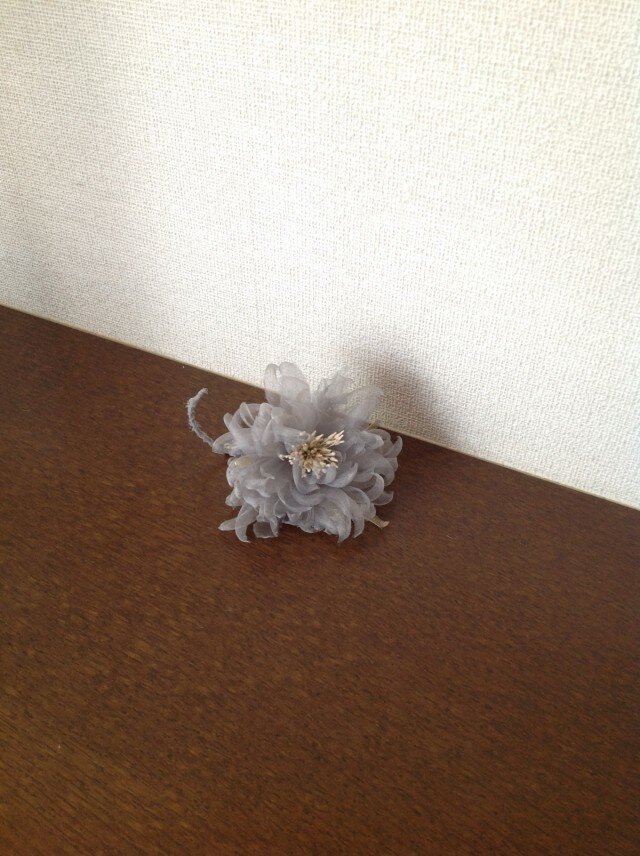 すずいろ コサージュ