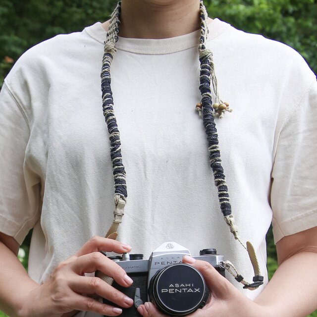 デニム裂き布麻紐ヘンプカメラストラップ（ベルトタイプ）