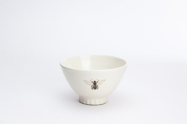 粉引茶碗(みつばち)の画像1枚目