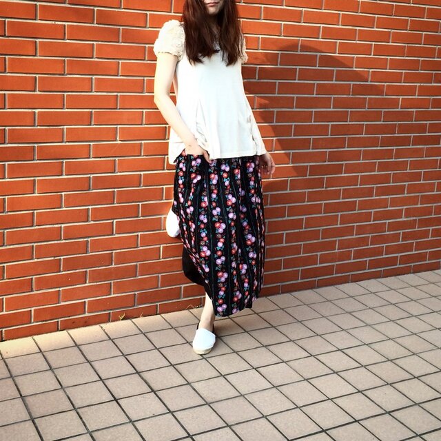 大人のエプロンスカート(朝顔:ブラック)の画像1枚目