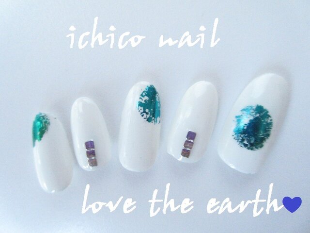 love the earth❤ ホイルアート/サンプルチップ無料の画像1枚目