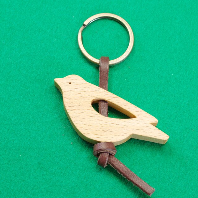 イワヒバリ 　木のキーリング