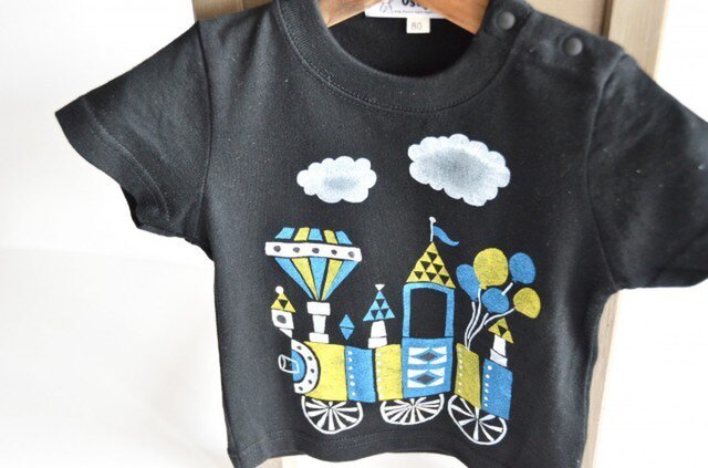 送料.名入れ無料 子供用Tシャツ~汽車~ブラックの画像1枚目