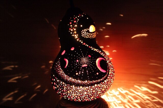 ひょうたんランプ【宇宙】tk-2 | iichi 日々の暮らしを心地よくする