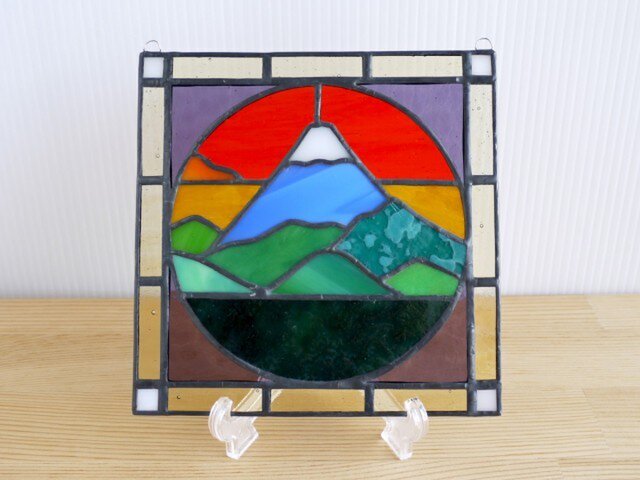 専用ステンドグラス　パール富士 ステンドグラス】富士山（日の出）≪受注生産≫ | すてあーず