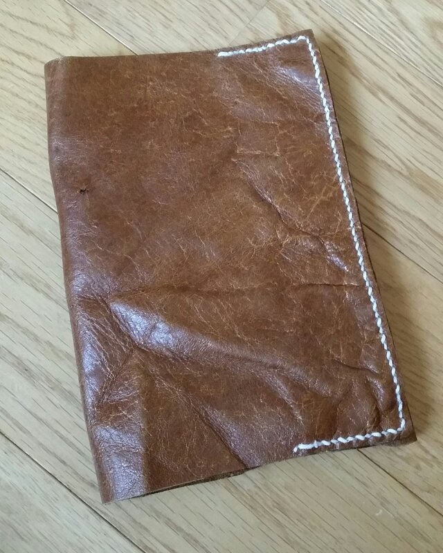 革　ブックカバー