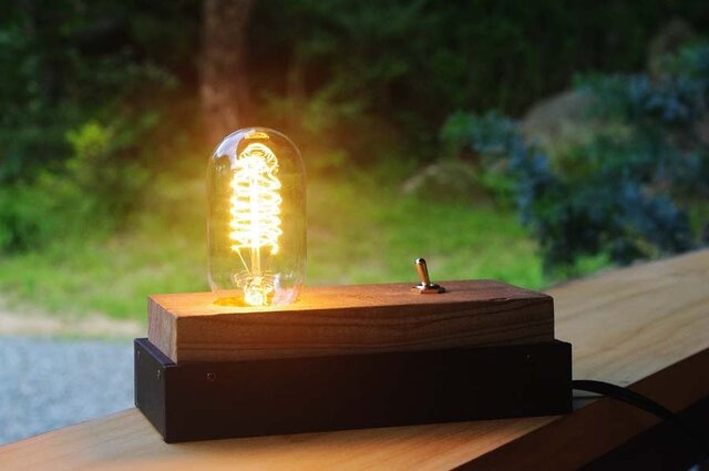 wood cube lampの画像1枚目