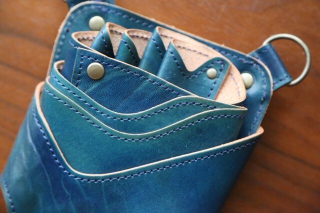 本革 シザーケース ブルー | iichi 日々の暮らしを心地よくする