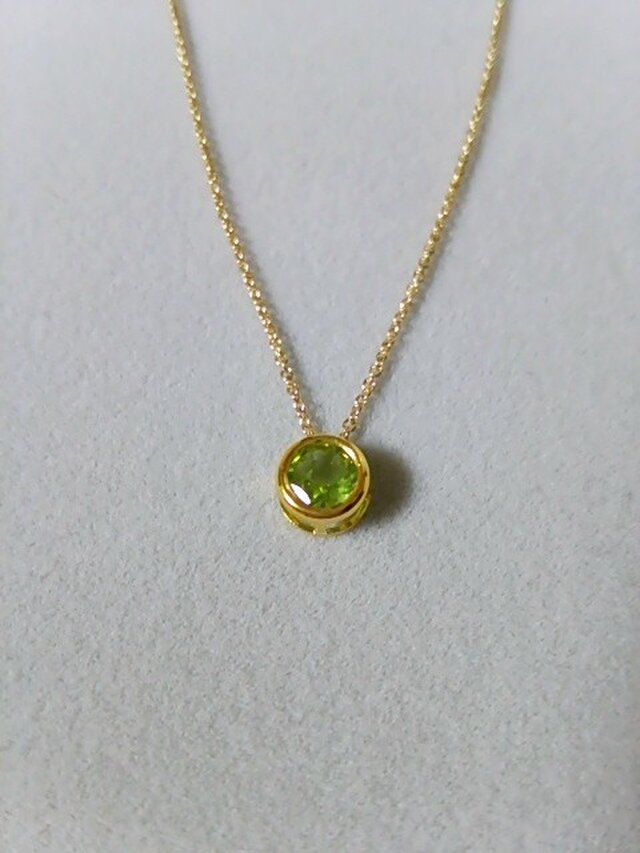 宝石質ペリドットの一粒ネックレス(6ミリ)の画像1枚目
