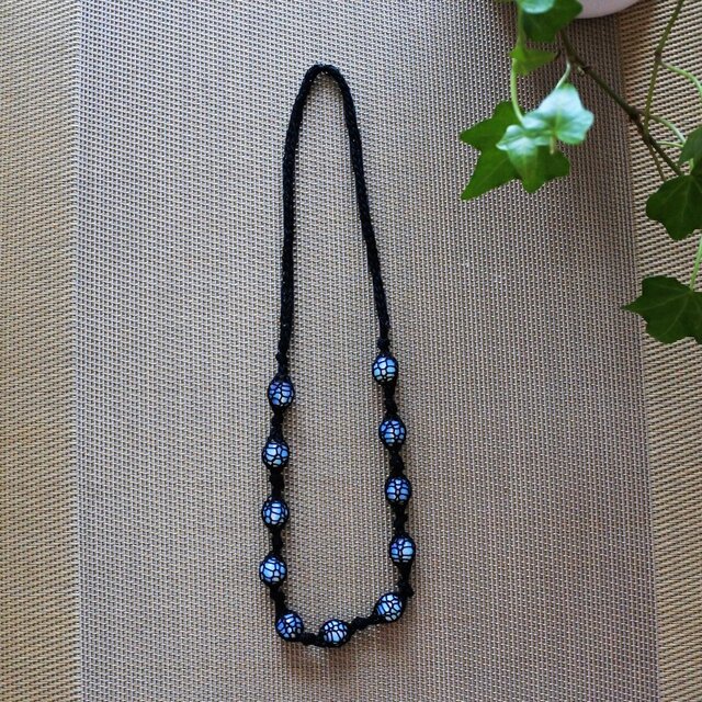 ici.ネックレス Black×合成オパールの画像1枚目