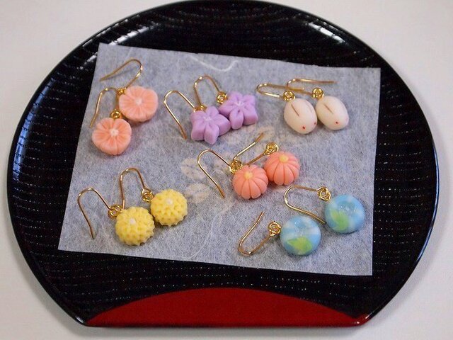 和菓子のピアス（ヘラ切菊ピンク）） | iichi 日々の暮らしを心地よく