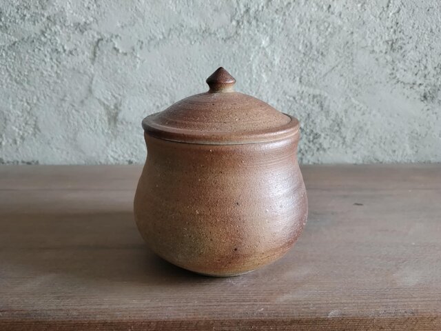 塩壷 M・下膨れ | iichi 日々の暮らしを心地よくするハンドメイドや