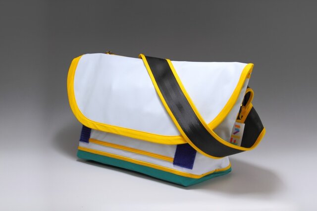 4bunno3BAG (グリーンイエロー)の画像1枚目