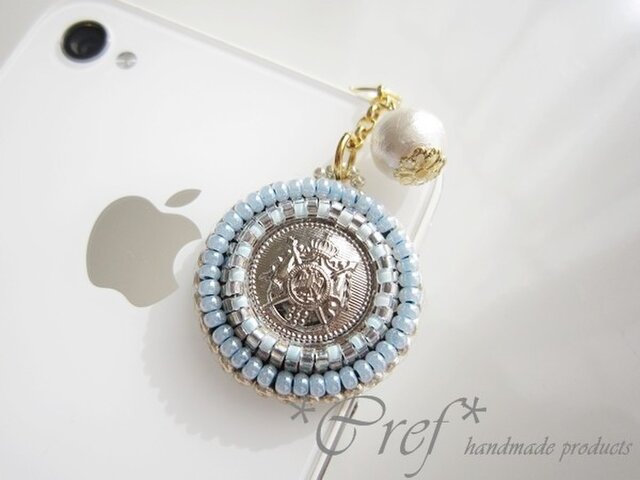 sold:ビーズ刺繍スマホピアス*エンブレム青の画像1枚目