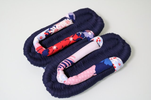 布ぞうり《紺・柄》23〜25cmの画像1枚目
