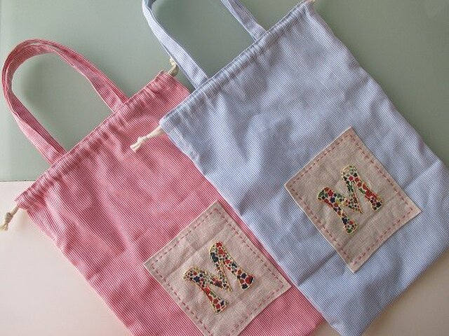 S様オーダー品*イニシャルアップリケシューズケースの画像1枚目