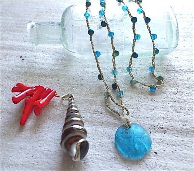 Blue Sand Dollar Wrap Necklaceの画像1枚目