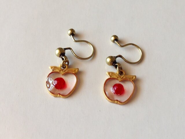 【再】ノンホールピアス No.696りんごの画像1枚目