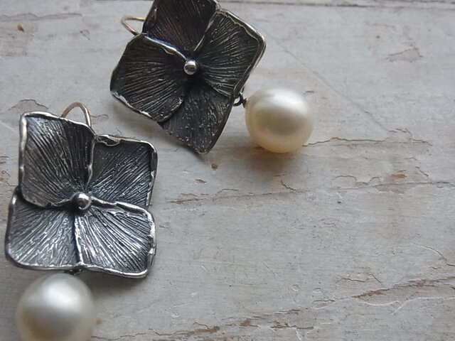 紫陽花 pierced earringsの画像1枚目