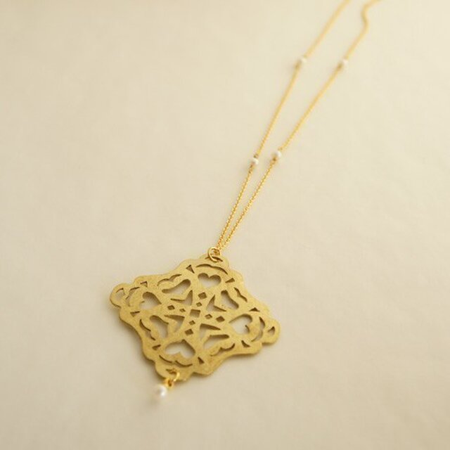 Square Pendant {P039BR70}の画像1枚目