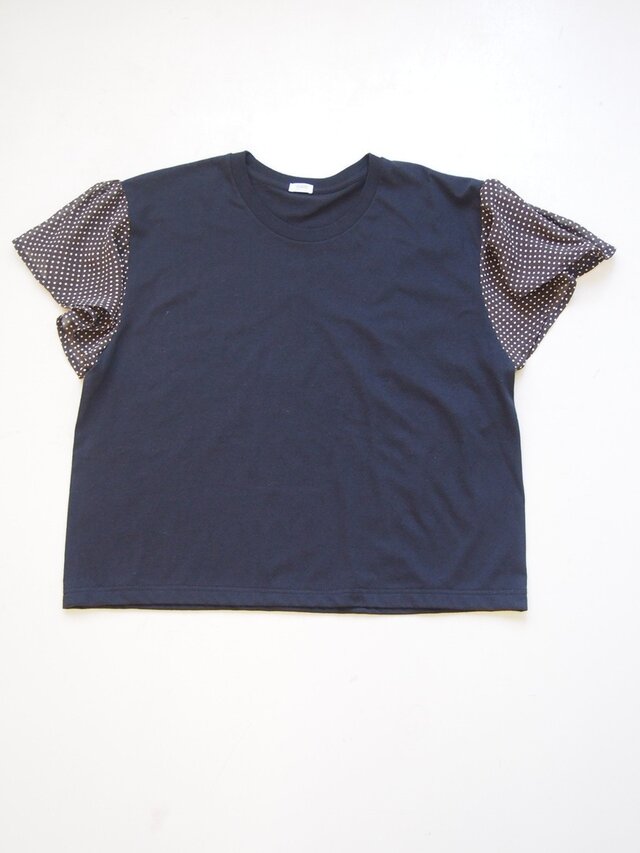 メンズサイズTシャツリバティ バタフライ Tシャツの画像1枚目