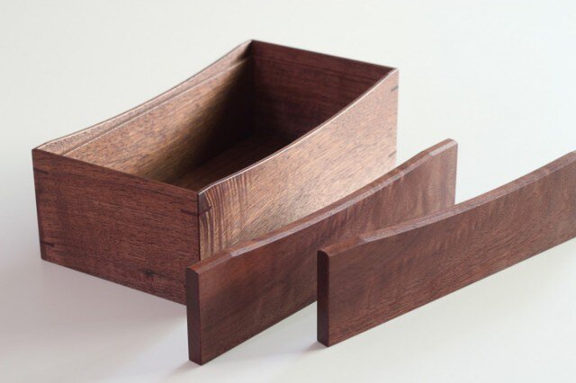 ティッシュケース[タモ玉杢] | iichi 日々の暮らしを心地よくする