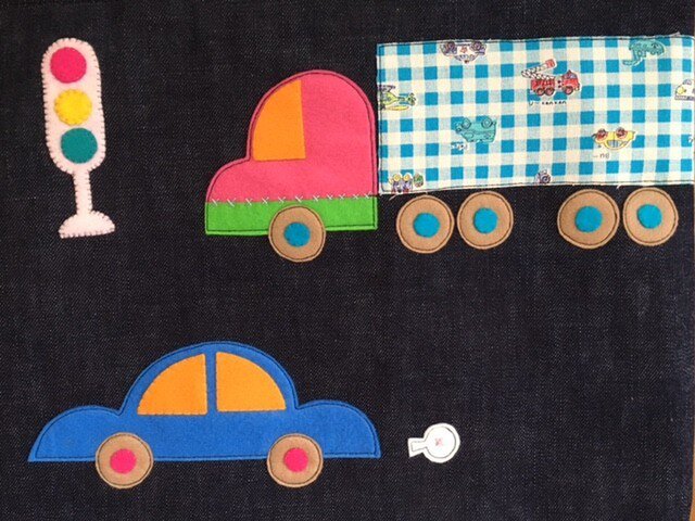 自動運転の時代がやってきた!じどうしゃ柄のレッスンバッグデニムの画像1枚目