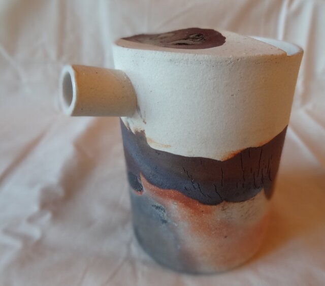 注ぎ器(含鉄土貼り付け)の画像1枚目