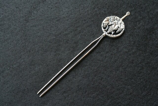 【予約】 ぶどう 銀のかんざし | 日々の暮らしを心地よくする iichi 工芸品