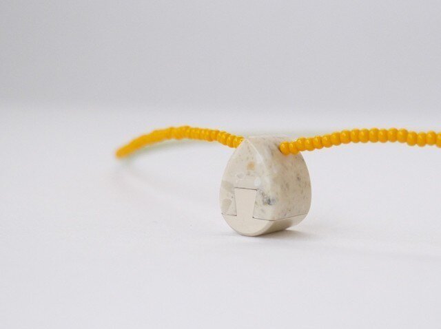 ネックレス Drop White nougat L05の画像1枚目