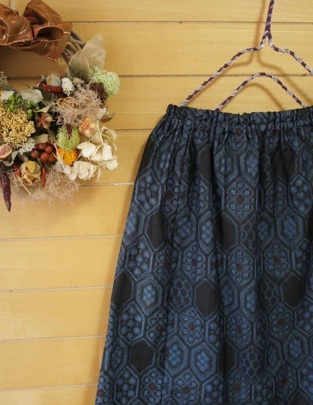 展示　大島紬　亀甲すっきりスカート