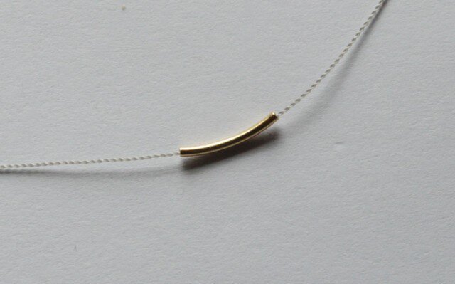 grey nylon curved necklace k18の画像1枚目