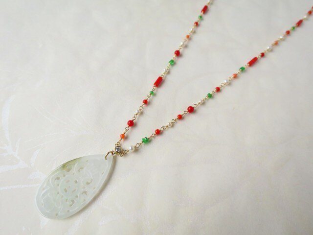 K10・K18 翡翠・珊瑚 Necklaceの画像1枚目