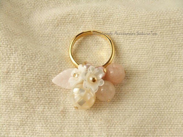 SALE シェルフラワーのリング・Pink(K0346)の画像1枚目